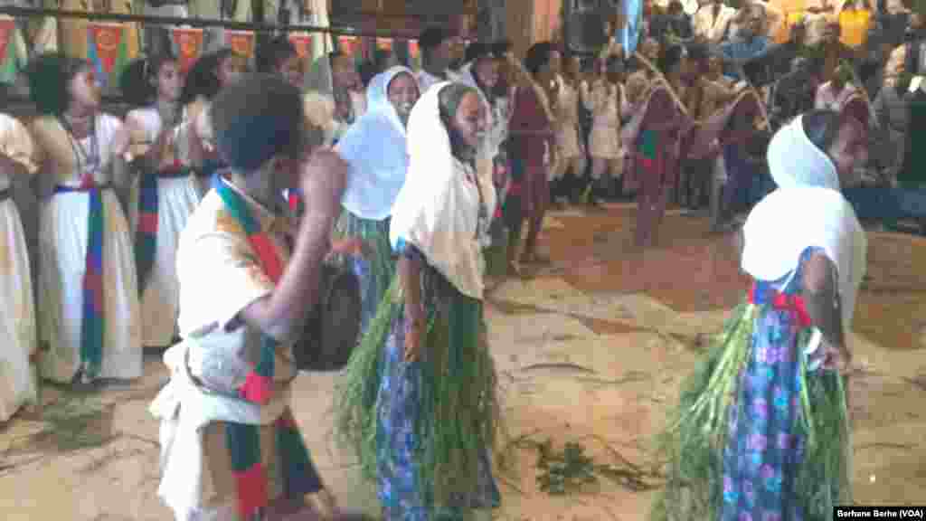 ብምኽንያት በዓል ቅዱስ ዮውሃንስ፣ ኣብ ንኡስ ዞባ ሰረጀቓ&nbsp; ኣብ ታሪኻዊ ኣዳራሽ &quot;ሓፋሽ ዛግር&quot; ዝቐረበ ባህላዊ ምርኢት