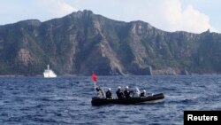 Pasukan pengawas pantai Jepang melakukan patroli di dekat kepulauan Senkaku yang disengketakan (foto: dok).