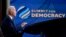 UMongameli Joseph Biden ukhuluma emhlangangweni oweSummit for Democracy eseWhite House kwele Melika.