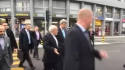 گفتگوی دوستانه در خیابانهای ژنو ، ظریف و کری