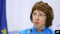 Kepala kebijakan luar negeri Uni Eropa Catherine Ashton memperingatkan bahwa UE mempertimbangkan tanggapan atas eksekusi napi di Gambia (foto: dok). 