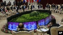 Suasana Pertemuan Puncak ASEAN di Phnom Penh, Kamboja (20/11). Filipina menolak rancangan pernyataan KTT ASEAN terkait masalah sengketa Laut China Selatan.