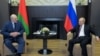 Президент России Владимир Путин встречается со своим белорусским коллегой Александром Лукашенко в Сочи, Россия, 28 мая 2021 года.