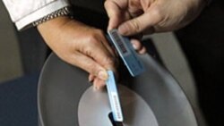 Angola: Oposição critica registo eleitoral - 2:43