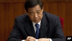 前中共重庆市委书记薄熙来3月11日在北京出席人大会议