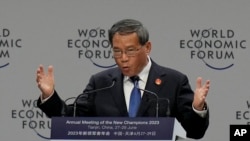 中国国务院总理李强出席世界经济论坛第十四届新领军者年会。（美联社）