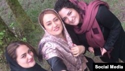 آتنا دائمی و خواهرانش