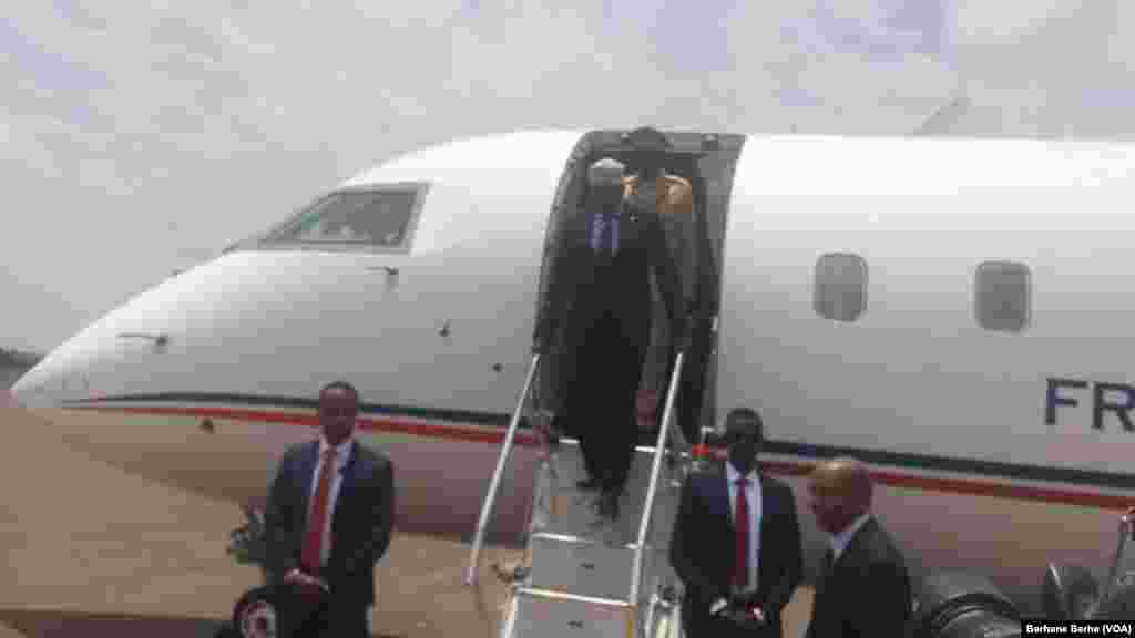 ፕረዚደንት ሶማል ኣስመራ ኣብ ዝኣተወሉ