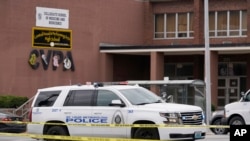 警方正在调查2022年10月24日发生在密苏里圣路易斯的中央视觉与表演艺术高中的枪击案。