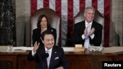 2023年4月27日，韩国总统尹锡悦应邀在美国国会参众两院联席会议上发表演讲，纪念韩美同盟70周年。（路透社）