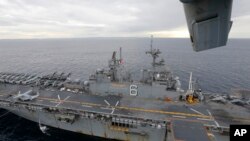 美国“好人理查德号”水陆两栖攻击舰2017年在悉尼海岸外航行。