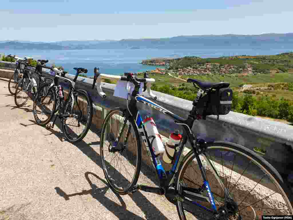 Хуманитарна велосипедска тура околу Охридско Езеро