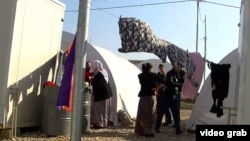 زنان ایزدی در یک اردوگاه- آرشیو