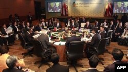 Cənubi və Şimali Koreyaların nümayəndələri ASEAN forumunda görüşüblər