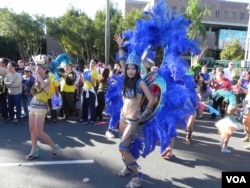 柯阵营游行嘉年华（美国之音许波拍摄）