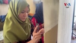 په کوټه ښار کې يوه غيرسرکاري اداره افغان کډوالو او ځايي ښځو ته لاسي هنرونه ور زده کوي