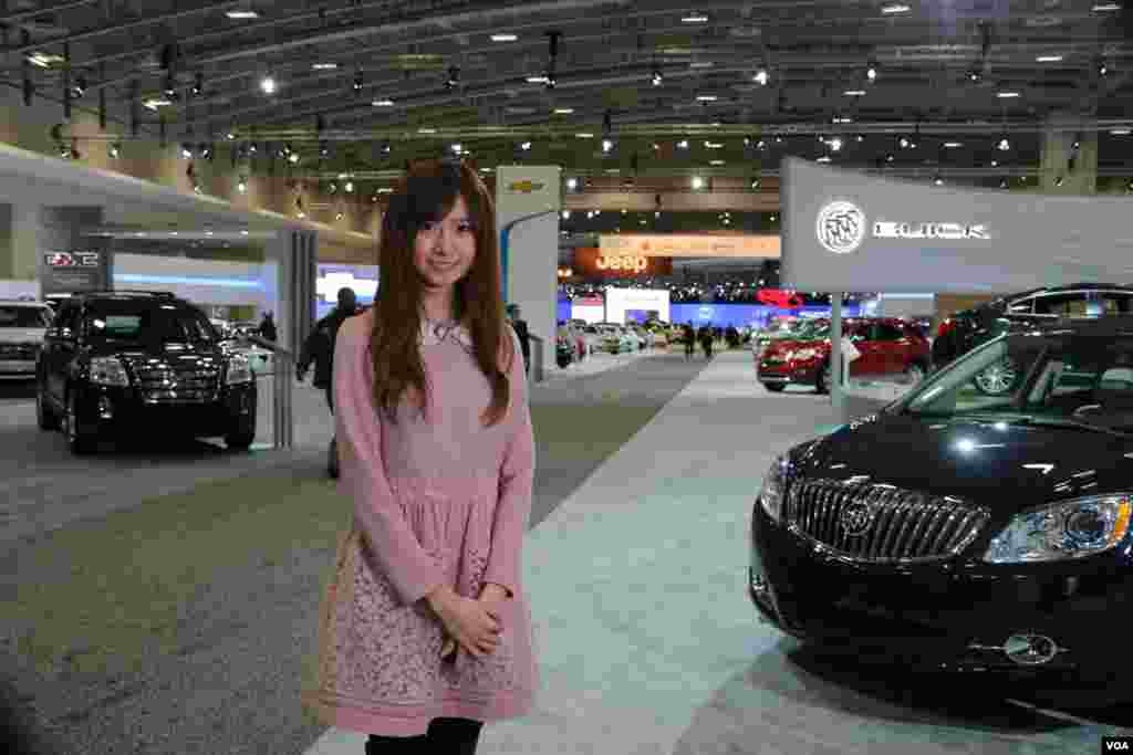 《走进美国》主持人为您介绍2015首都华盛顿车展