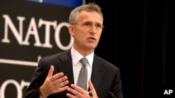 2016年6月13日，北约秘书长斯托尔滕贝格在布鲁塞尔北约总部发表讲话。