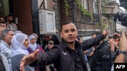 Мета на рациите беа осомничени членови на Курдистанската работничка партија