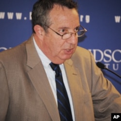 前美国国防部副助理部长赛思·克罗普西 （资料照片）