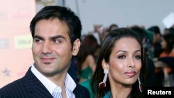 ارباز خان اور ان کی اہلیہ ملائکہ اروڑا (فائل فوٹو)