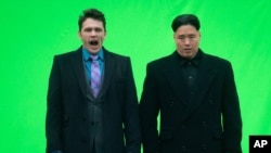 Les acteurs du film « L’interview », en tournage au Canada (Photo AP) 