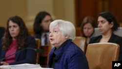 美国财政部长珍妮特·耶伦在众议院筹款委员会作证。（2024年4月30日）