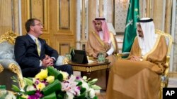دیدار ملک سلمان با اشتون کارتر، وزیر دفاع آمریکا
