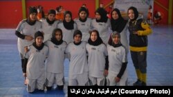 این تیم در لیگ برتر بانوان شهر کابل بازی می کند و نخستین سفر آنان به خارج از افغانستان است.