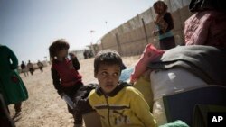 کودکان سوری در یک اردوگاه پناهندگان در سوریه - آرشیو