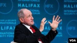 南达科他州的美国国会参议院外委会共和党籍首席参议员吉姆·里施 (Jim Risch)在第16届哈利法克斯国际安全论坛上发言。