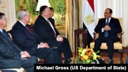 دیدار مایک پمپئو با عبدالفتاح السیسی در وزارت خارجه آمریکا