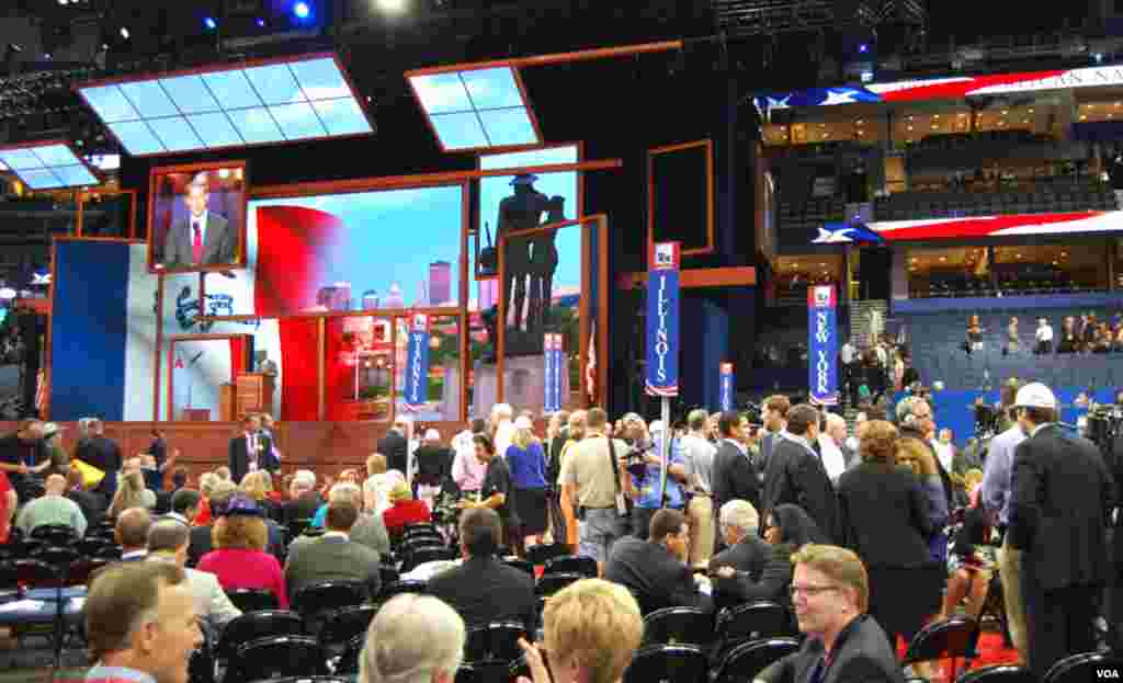 美国共和党全国代表大会会场一景