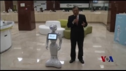 佩珀服务机器人登陆台湾