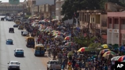 Le principal marché Bandim de la ville à Bissau, Guinée-Bissau, 27 mai 2012. 