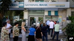 Yunani Tutup Bank, ATM Akibat Krisis Finansial 