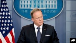 شان اسپایسر سخنگوی کاخ سفید آمریکا - آرشیو