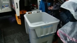 新年新气象：纽约人“粉碎”烦恼迎接新年