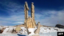 Թուրքիայի վարչապետը կարգադրել է քանդել հայ և թուրք ժողովուրդների բարեկամությունը խորհրդանշող արձանը