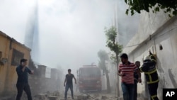 صحنه یک حمله راکتی به شهر کیلیس در ترکیه. آوریل ۲۰۱۶