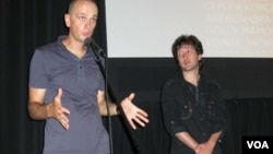 Сергей Лобан и Сергей Кузьменко на встрече со зрителями в Нью-Йорке. Photo by Oleg Sulkin
