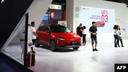 2018年4月27日在北京举行的2018年全球移动互联网大会上的小鹏电动汽车