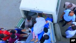 መቀሌ ከተማ አቅራቢያ ቶጎጓ በተባለ አካባቢ ገበያ ሥፍራ ላይ በተፈፀመ የአየር ጥቃት ጉዳት የደርሶባቸው መቀሌ ዓይደር ሆስፒታል ህክምና ሲደረግላቸው