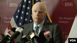 美国参议院军事委员会主席约翰·麦凯恩（美国之音黎堡拍摄) 