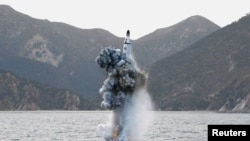 پیشتر کره شمالی به آزمایش یک موشک بالیستیک از زیردریایی دست زد 