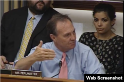 国会议员珀尔马特2016年9月27日敦促与中国航天部门对话 （国会视频截图）