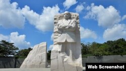 Настаните за служба на заедницата се дел од прославата на наследството на иконата за граѓански права