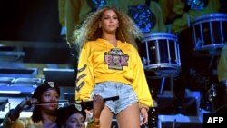 بیانسه روی صحنه جشنواره دره کوچلا