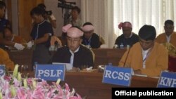 တိုင်းရင်းသားလက်နက်ကိုင်အဖွဲ့တွေရဲ့ ထိပ်သီးညီလာခံကို ဒီကနေ့ ဝပြည်သွေးစည်းညီညွတ်ရေးပါတီ UWSP ဌာနချုပ် ပန်ဆန်းမှာ စတင် (ဓာတ်ပုံ - T.N.L.A)