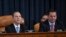 Mwenyekiti wa Kamati ya Upelelezi Adam Schiff wa California, kushoto, akizungumza wakati Mwakilishi&nbsp; Devin Nunes, Mrepublikan-Calif., mjumbe wa ngazi ya juu wa kamati hiyo akisikiliza mahojiano yakiendelea katika Bunge la Marekani, Washington, Jumatano, Nov. 13, 2019